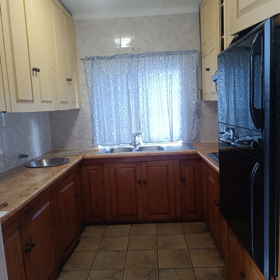 5 Bedroom Property for Sale in Sasolburg Free State